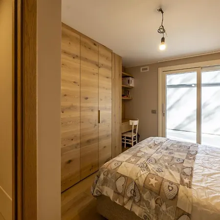 Apartment 3br Delle Volpi - What'app - 0049-1551-0224-169 - For Reservations!